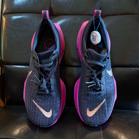 NIKE WMNS ZOOMX INVINCIBLE RUN FK 3 - Picture 7 of 16